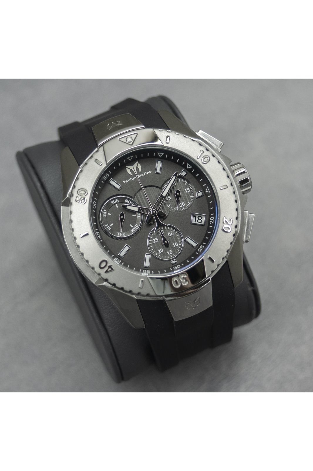 TechnoMarine UF6 TM-620001 Men's Watch - Quartz Movement - Stainless Steel with Black Dial - 48 mm