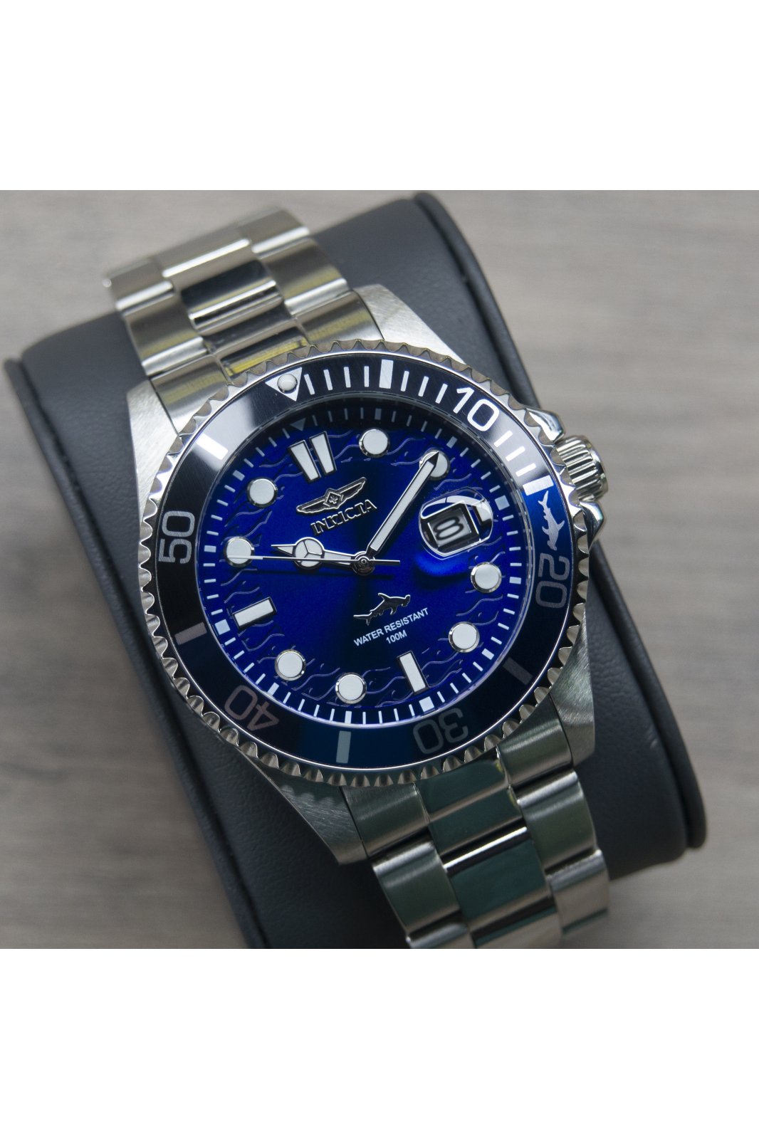 Invicta Pro Diver 44716 Moška ura - Quartz mehanizem - Nerjaveče jeklo z modrim številčnico - 43 mm