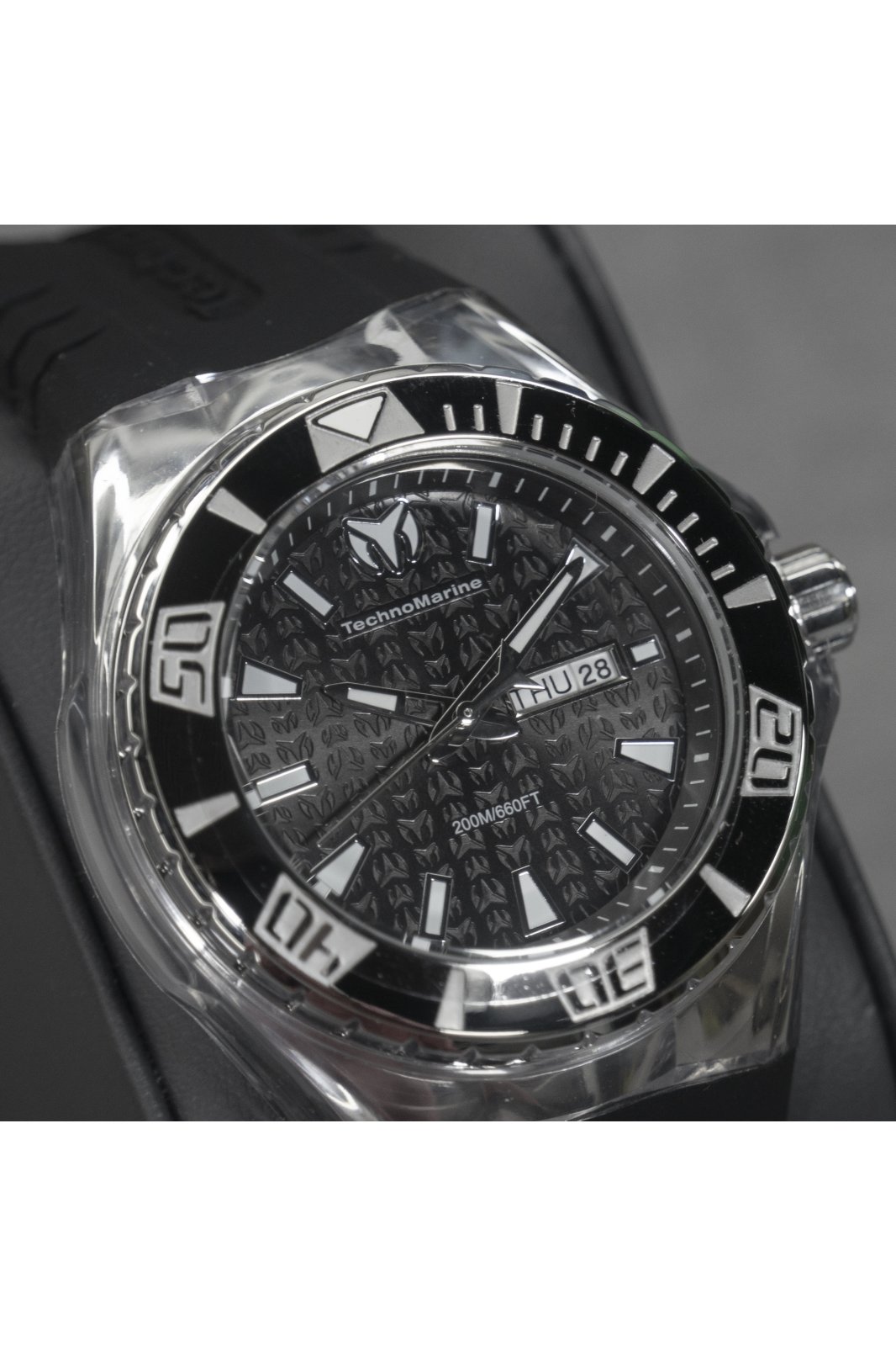 TechnoMarine Cruise TM-122006 Men's Quartz Watch - 48 mm