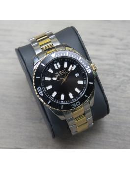 Invicta Pro Diver 46319 Men's Watch - Quartz Movement - Stainless Steel with Black Dial - 43 mm