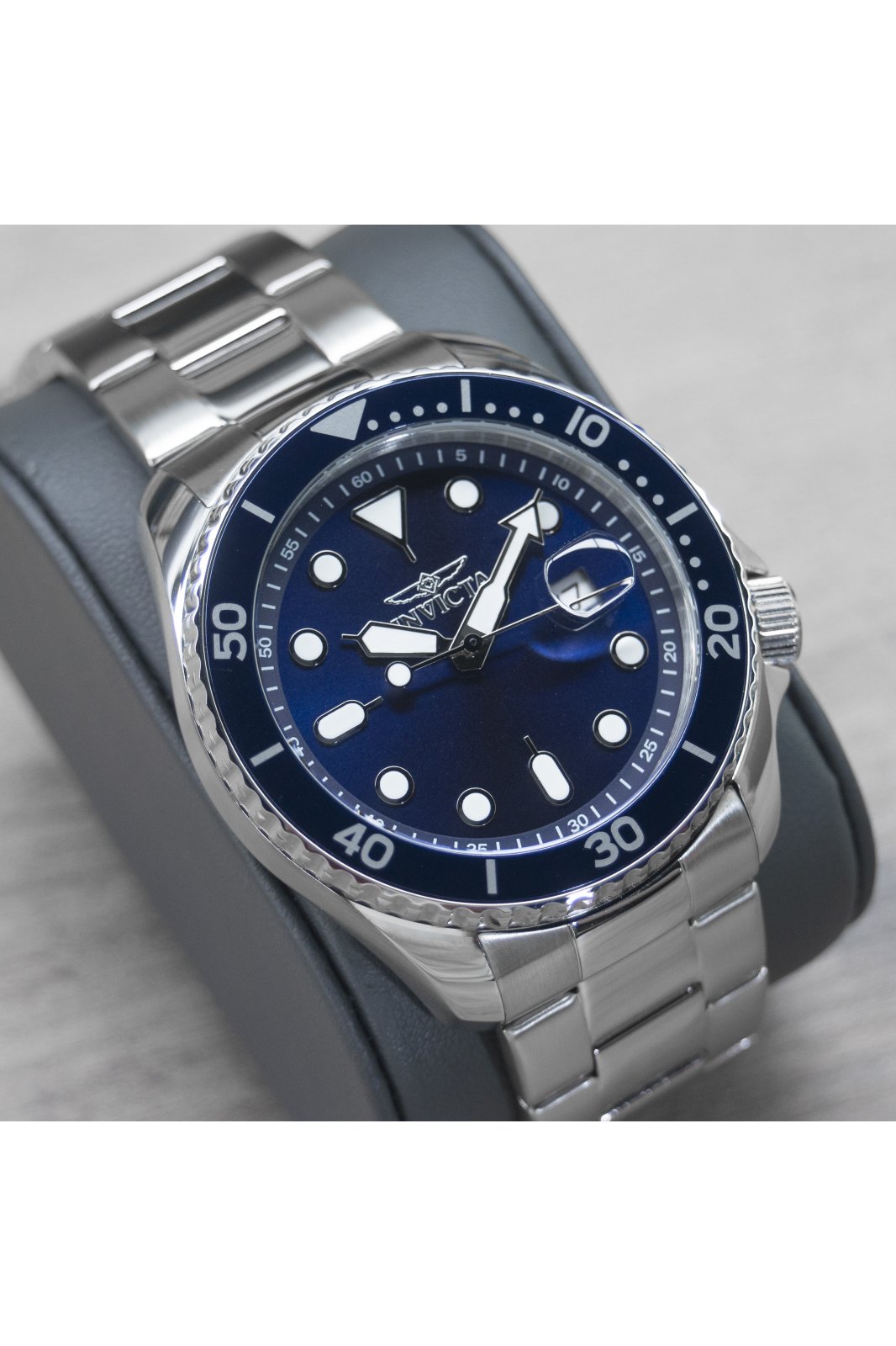 Invicta Pro Diver 47158 Men's Watch - Quartz Movement - Stainless Steel with Blue Dial - 46 mm