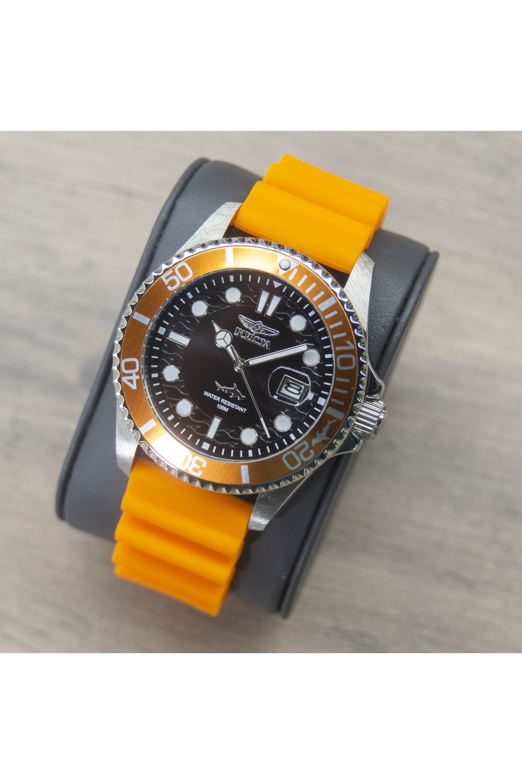 Invicta Pro Diver 47162 Men's Quartz Watch - 43 mm