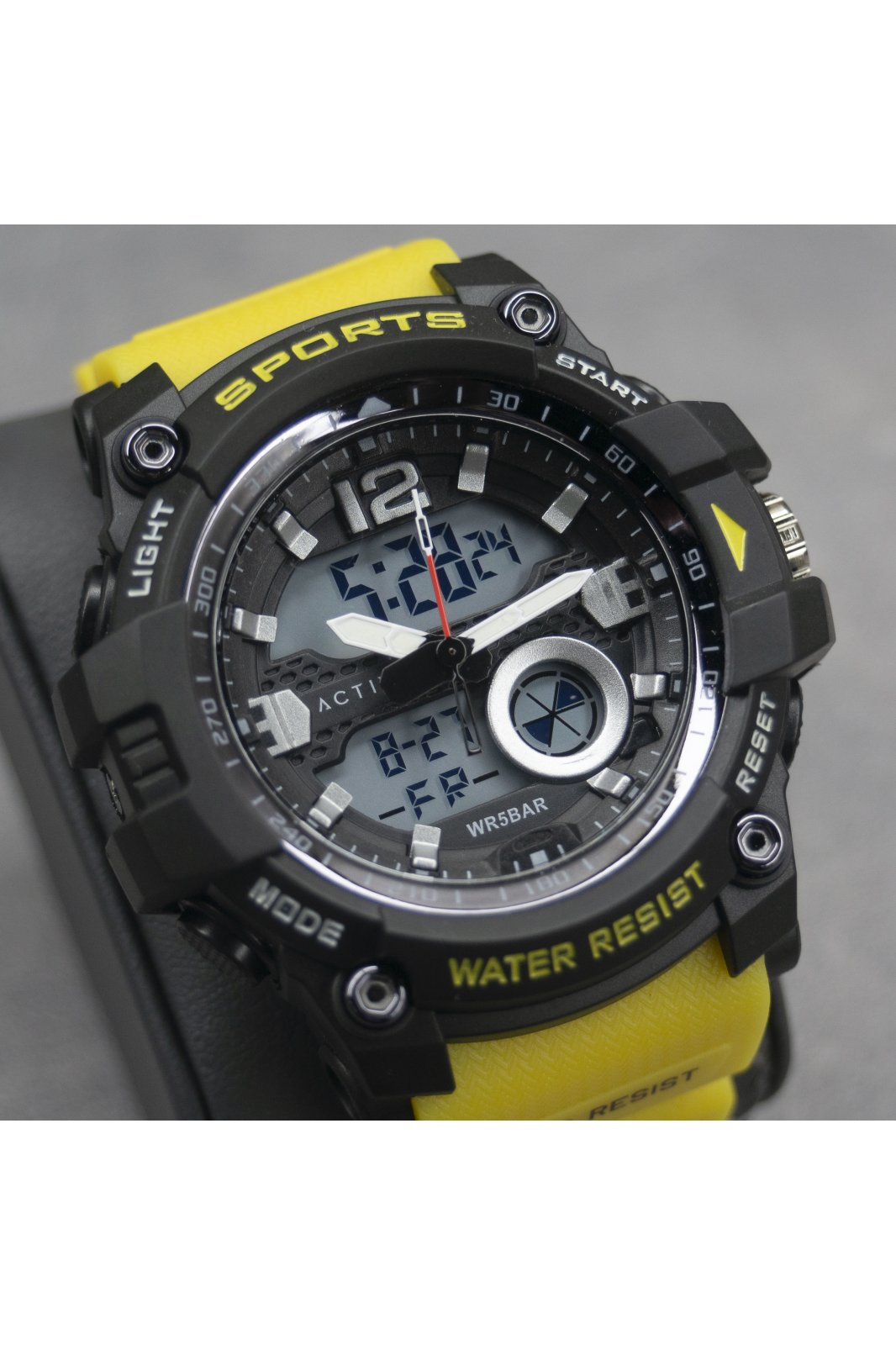 Activa Digital ACW497-006 Muški Sat - Kvarcni Mehanizam - Plastika s Crnim Cifernikom - 54 mm