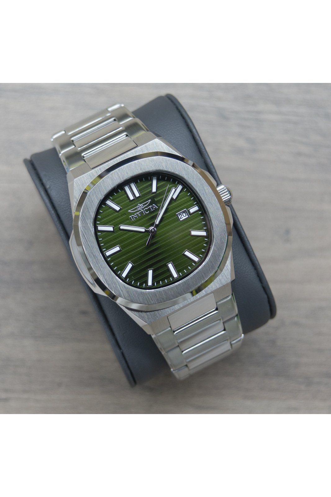 Invicta Speedway 48323 Reloj de Hombre - Movimiento de Cuarzo - Acero Inoxidable con Esfera Verde - 41 mm