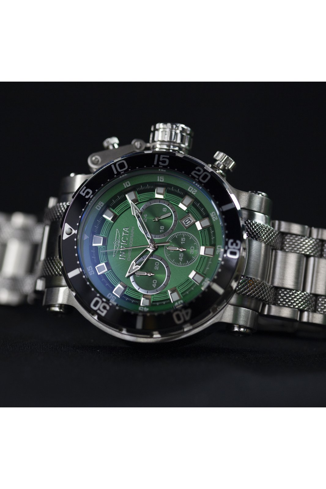 Invicta Racing 47548 Men's Quartz Watch - 44 mm