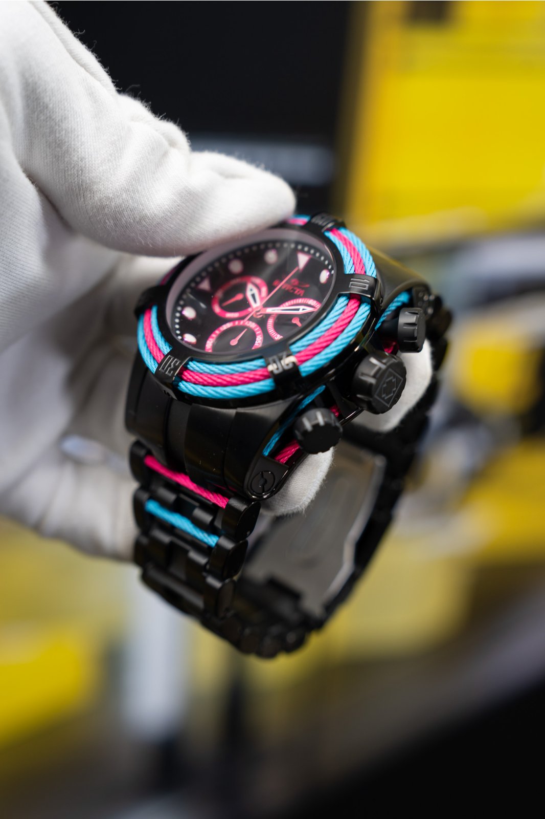 Invicta Bolt 48605 Miesten Kello - Kvartsikoneisto - Ruostumaton Teräs Mustalla Taululla - 53 mm - South Beach Edition