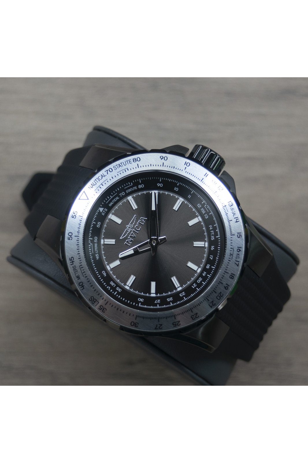 Montre Invicta Aviator 49652 Homme - Boîtier Acier Inoxydable 50 Mm, Cadran Gris, étanche 10 Bars - Mouvement Quartz - 3