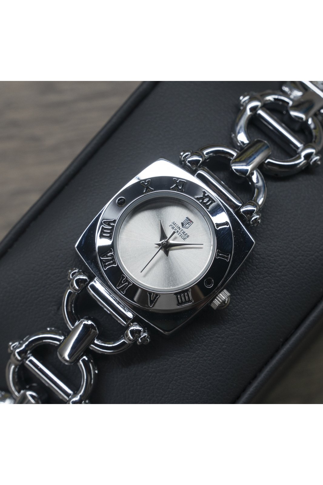 Montres Prestige Classic MPW-0200 Naisten Kello - Kvartsikoneisto - Metalli Hopeisella Taululla - 22 mm