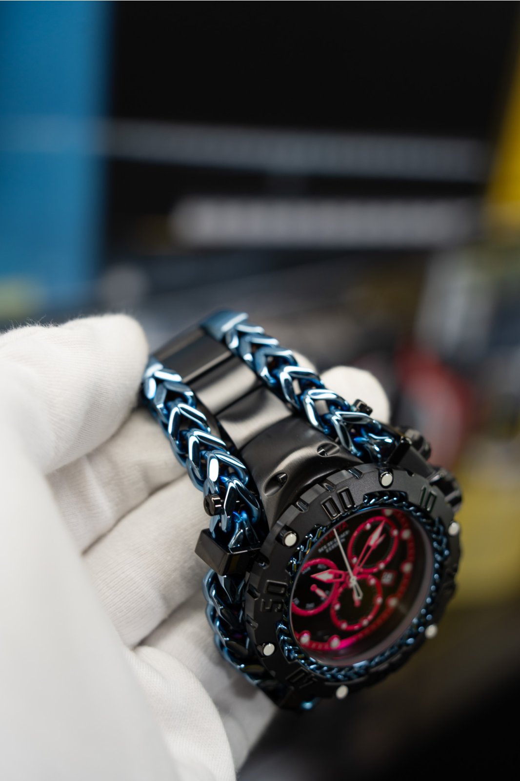 Invicta Gladiator 48611 Reloj de Hombre - Movimiento de Cuarzo - Acero Inoxidable con Esfera Rosa - 58 mm - Edición South Beach