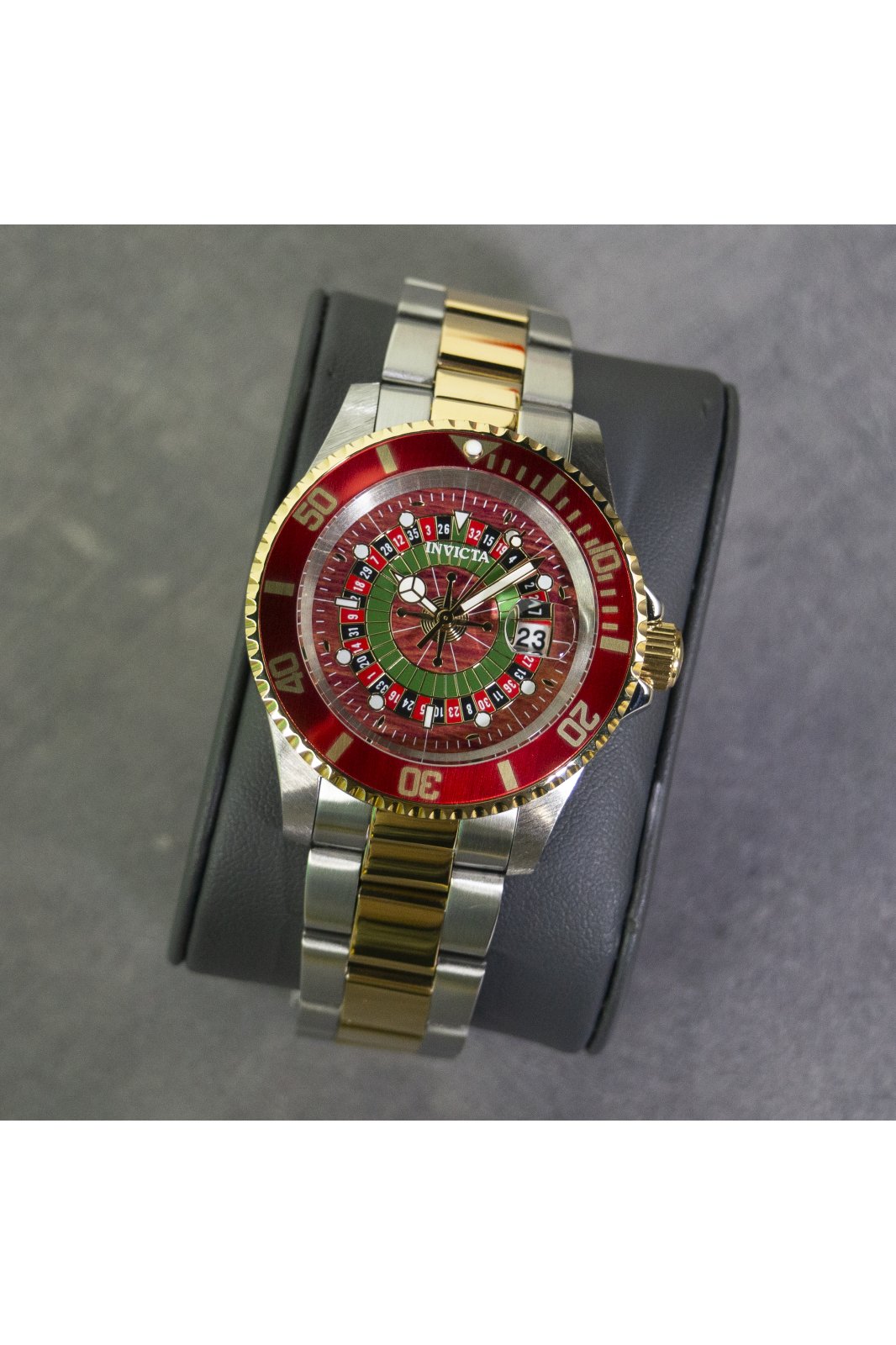 Invicta Pro Diver 50521 Ceas pentru bărbați - Mecanism Quartz - Oțel inoxidabil cu cadran roșu - 40 mm