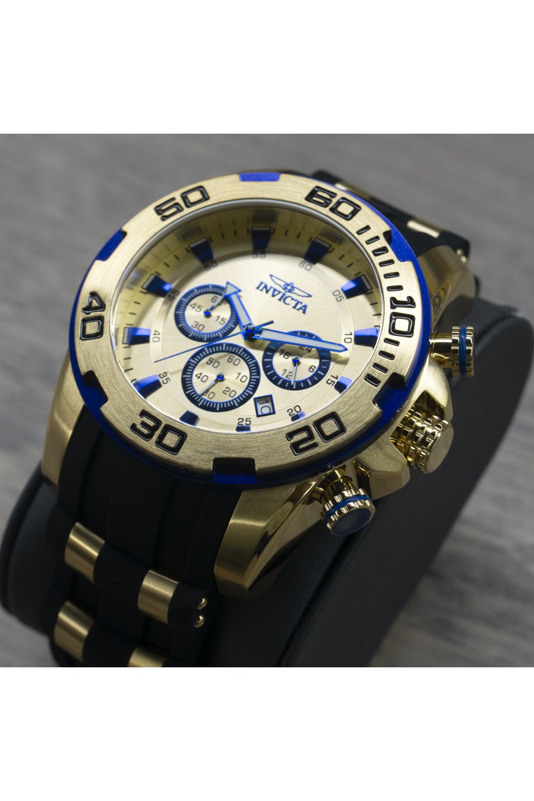 Invicta Pro Diver - SCUBA 22308 Men's Watch - Quartz Movement - Stainless Steel with Gold Dial - 50 mm