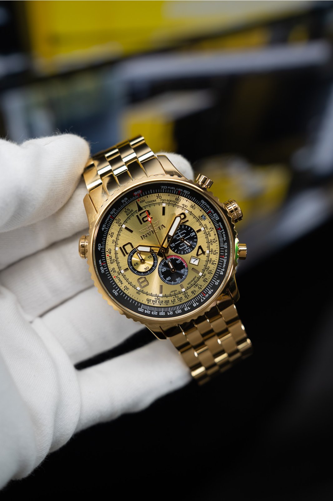 Invicta Aviator 49081 Pánské hodinky - Quartz strojek - Nerezová ocel se zlatým ciferníkem - 49 mm