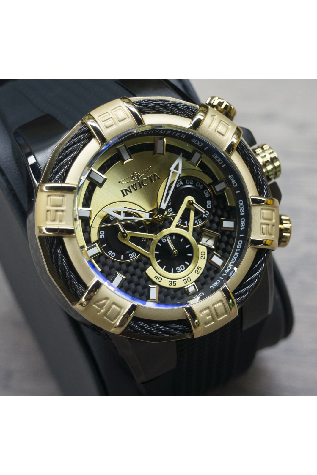 Invicta Bolt 24699 Montre Homme - Mouvement Quartz - Acier Inoxydable avec Cadran Doré - 52 mm
