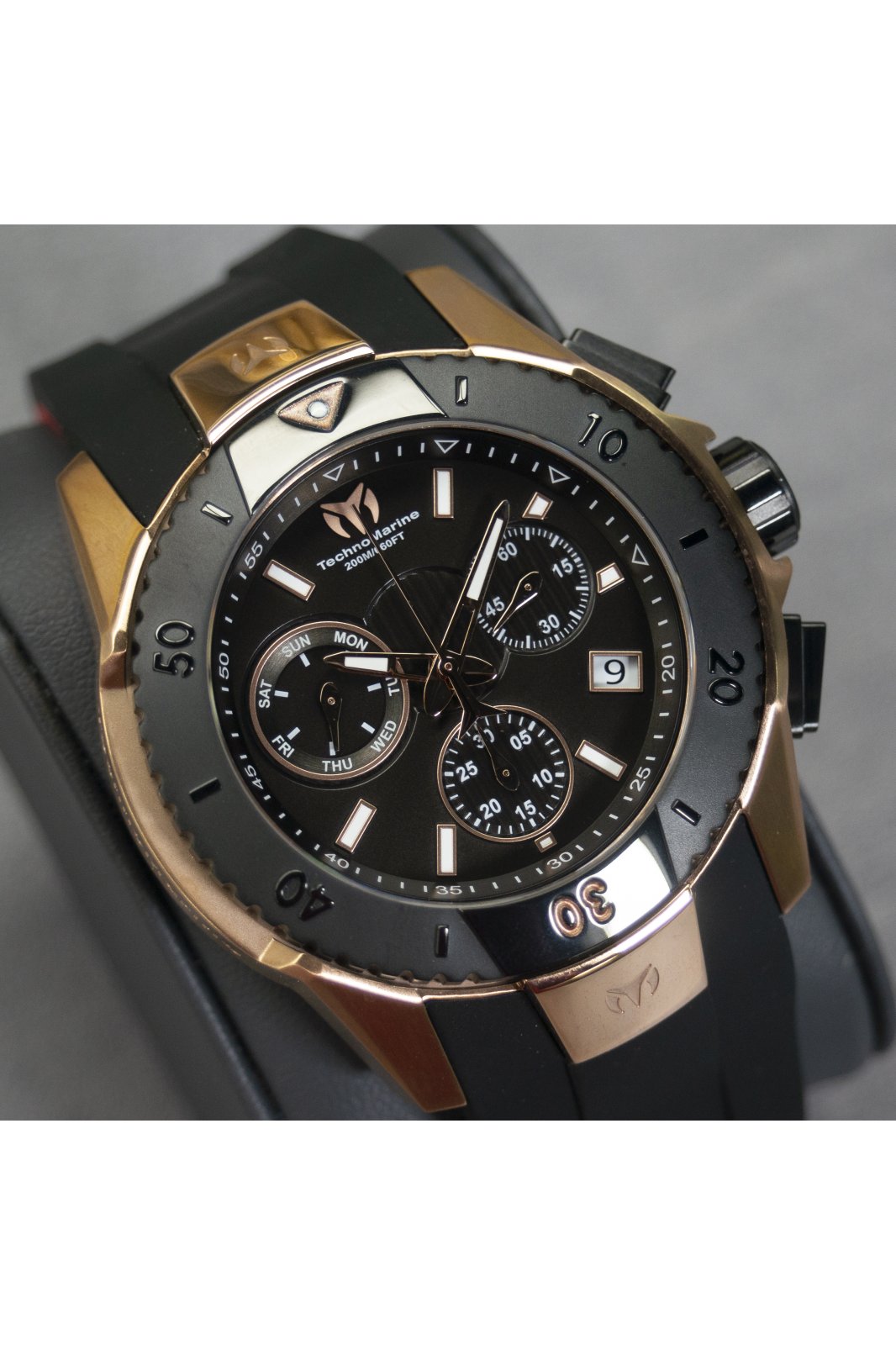 TechnoMarine UF6 TM-616005 Reloj para Hombre - Movimiento de Cuarzo - Acero Inoxidable con Esfera Negra - 48 mm