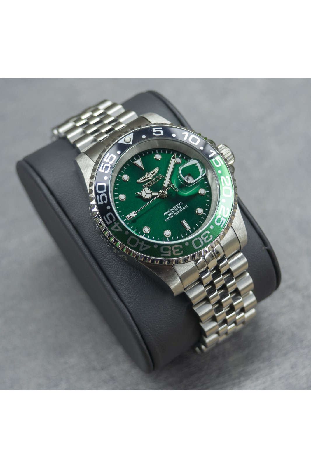Invicta Pro Diver 34105 Men's Watch - Quartz Movement - Stainless Steel with Green Dial - 40 mm