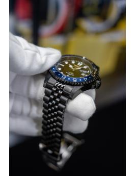 Invicta Pro Diver 30627 Men's Watch - Quartz Movement - Stainless Steel with Black Dial - 43 mm